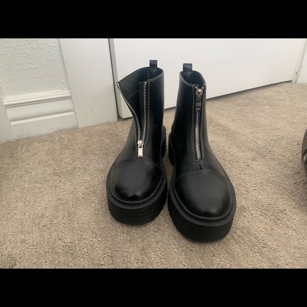 Platform boots